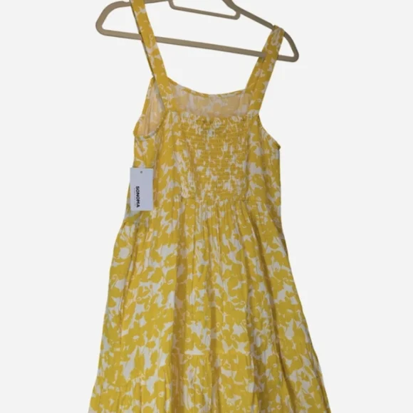 Yellow Floral Maxi Dress - Picture 3 of 12